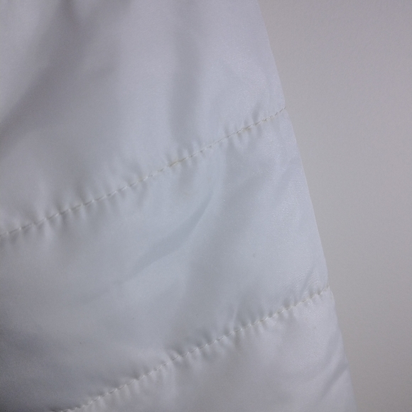 Suzy Shier Jacket in White - Picture 7 of 8